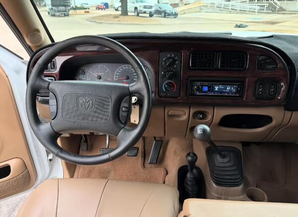 2001 Dodge 3500 Laramie 5.9L 24  Valve Diesel 4x4 - Image 2