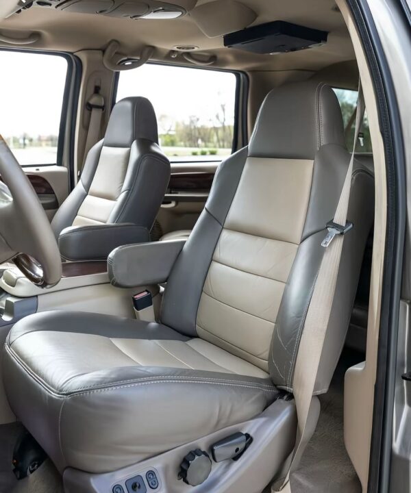 2004 Ford Excursion 4x4 - Image 3