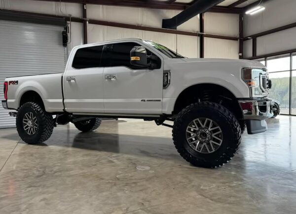 2022 Ford F250 King Ranch Ultimate, Crew Cab FX4 4x4