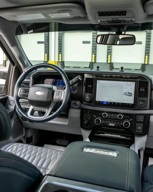 2024 Ford F350 DRW 4x4 - Image 3