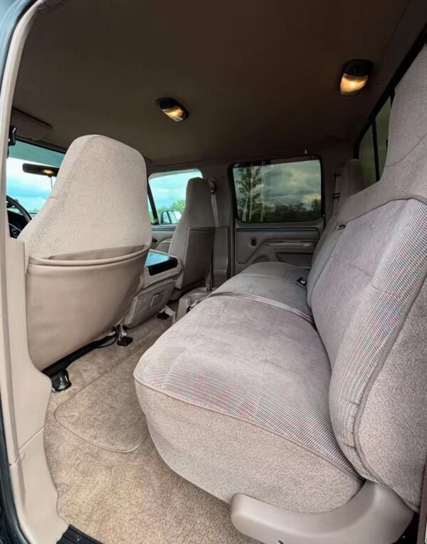 1996 Ford F350 CREW CAB XLT 4X4 - Image 2