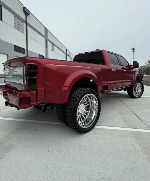 2025 Ford F450 KING RANCH 4X4 - Image 5