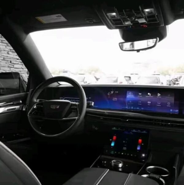 2025 CADILLAC ESCALADE ESV - Image 4