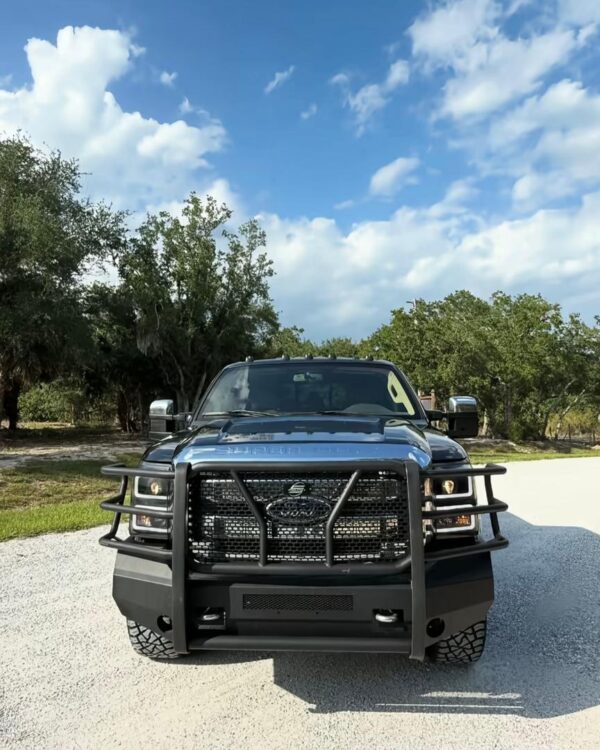 2011 Ford F350 crew cab long bed 4x4