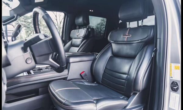2023 Ford F350 Platinum Long Bed - Image 3