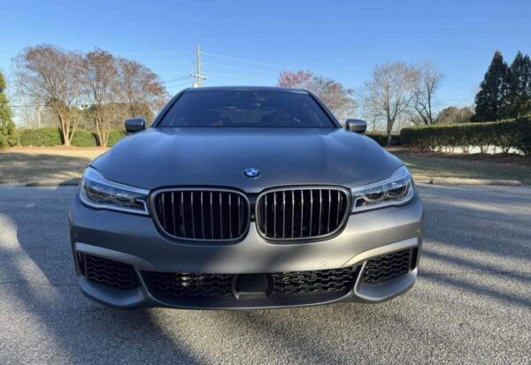 2018 BMW M760i xDrive